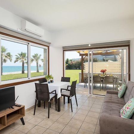 Pebble Beach Apartment Voroklini Exteriör bild